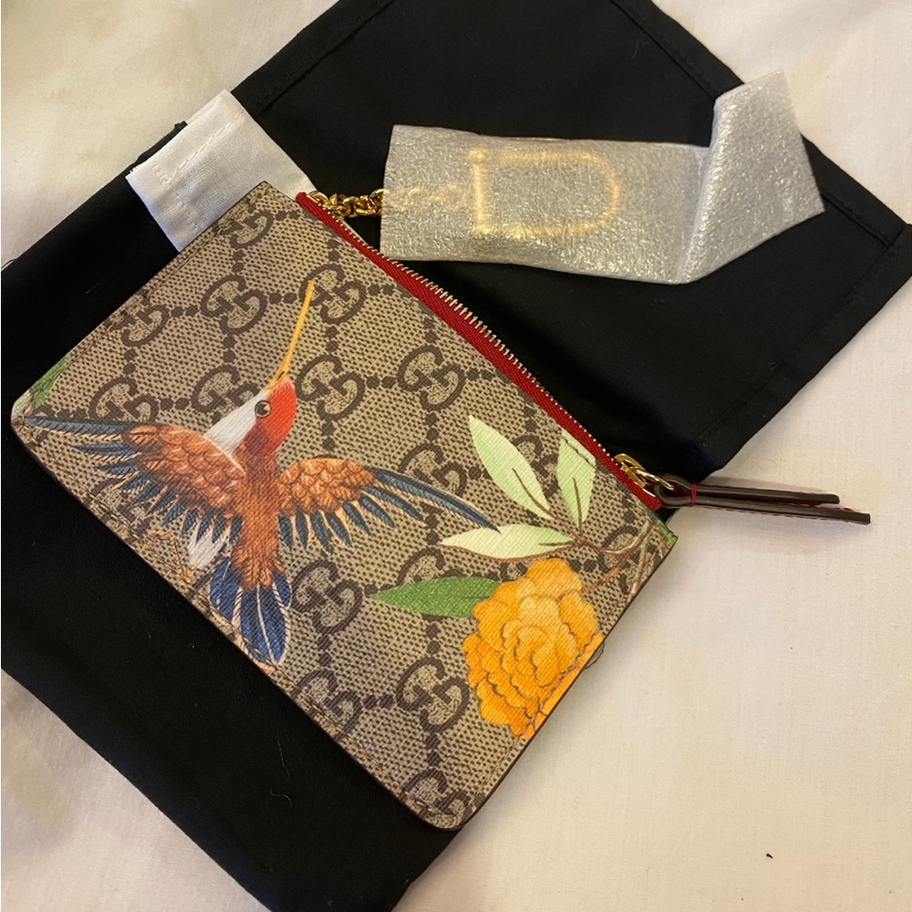 GUCCI GG Supreme Monogram Tian Print Key Case